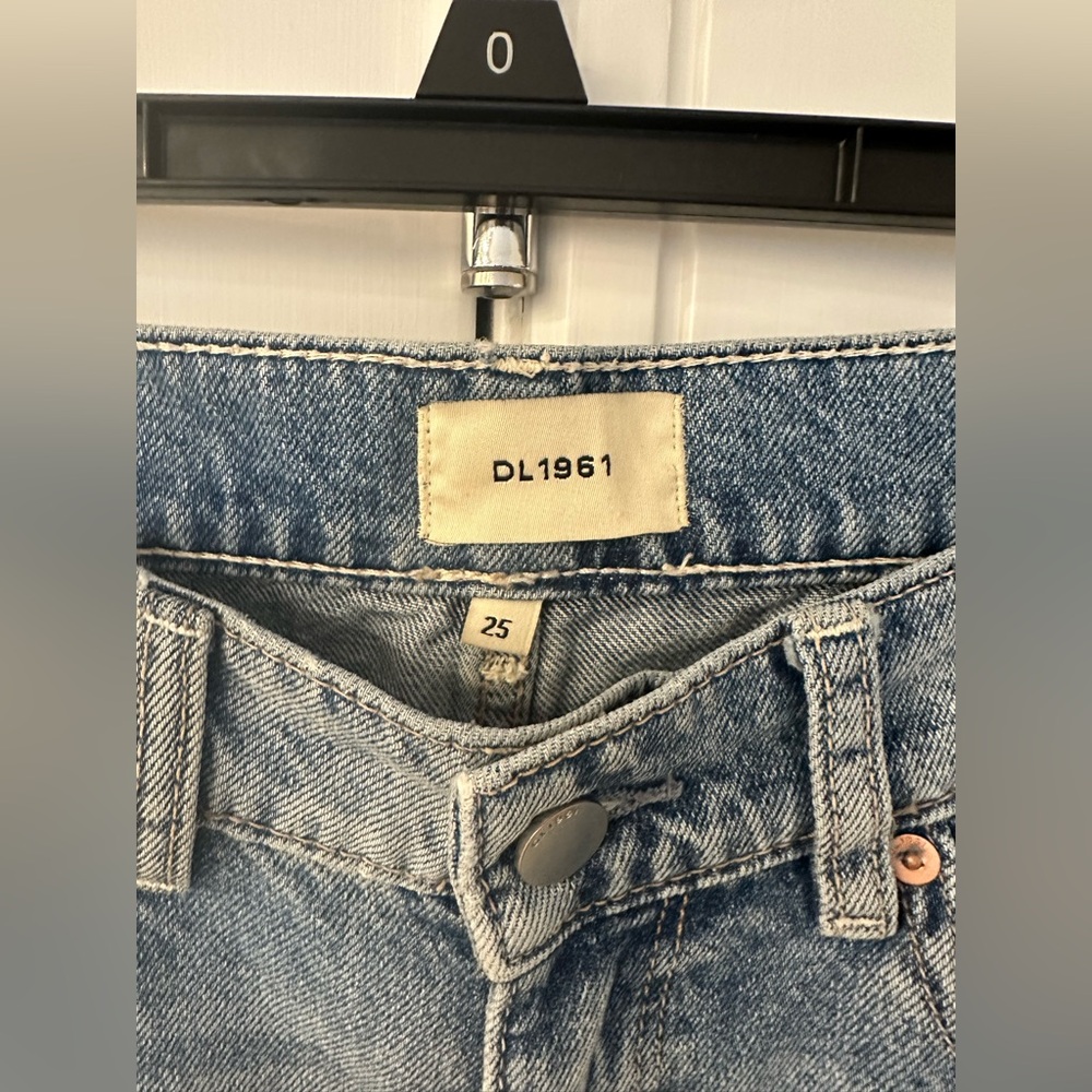 DL1961 Medium Blue Wide-Leg Jeans - Picture 3 of 3